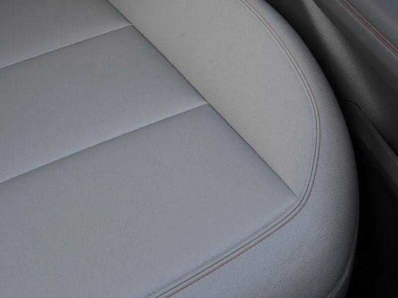 2026 Ford Explorer - Image 16