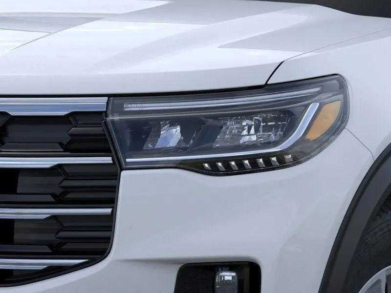 2026 Ford Explorer - Image 18
