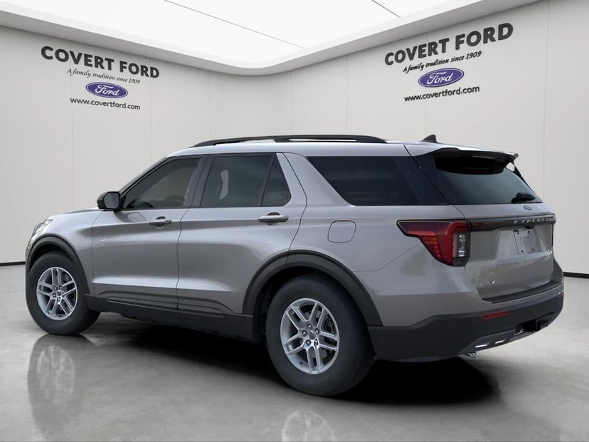 2026 Ford Explorer - Image 3