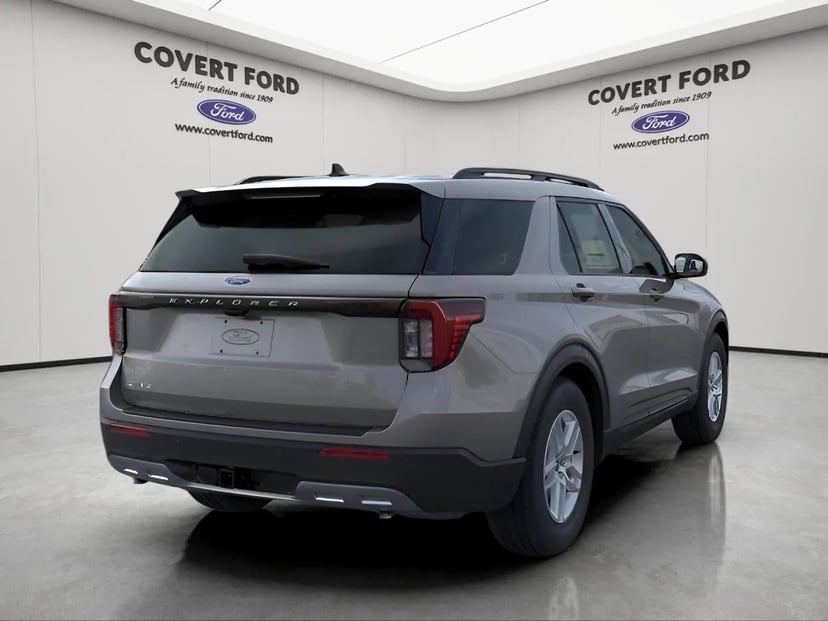 2026 Ford Explorer - Image 8