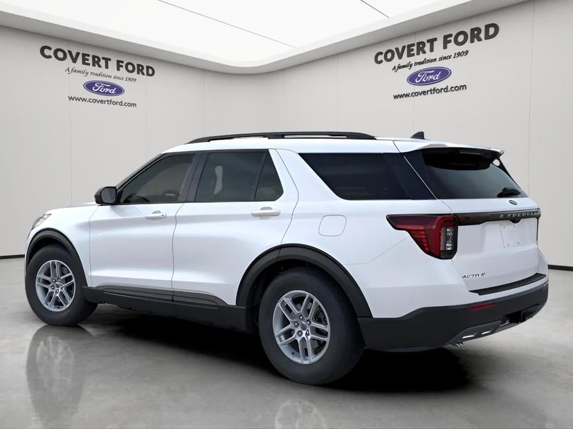 2026 Ford Explorer - Image 4