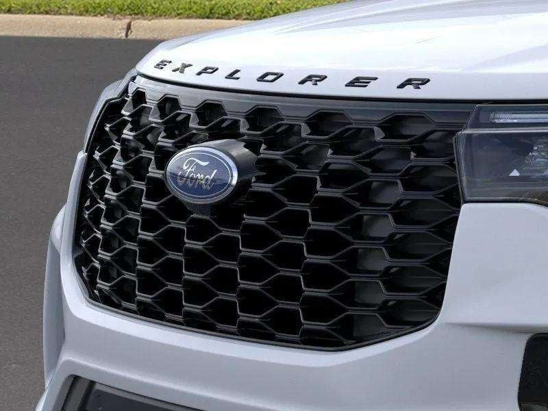 2026 Ford Explorer - Image 23