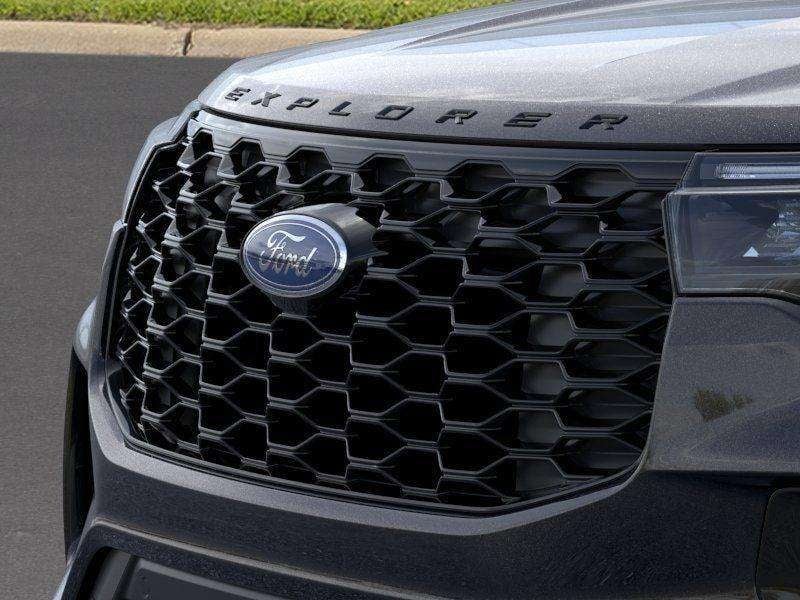 2026 Ford Explorer - Image 17
