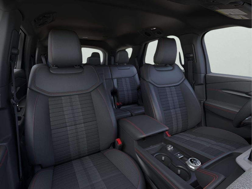 2026 Ford Explorer - Image 9