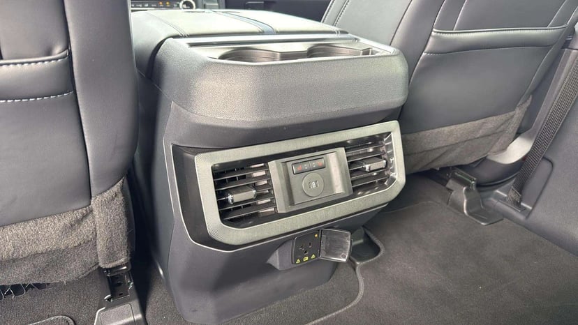 2026 Ford F-250SD - Image 29