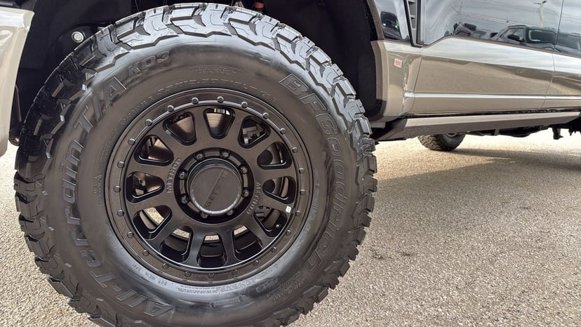 2026 Ford F-250SD - Image 10
