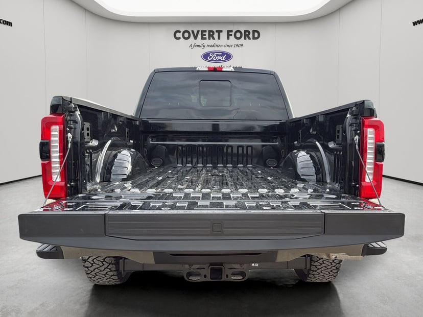 2026 Ford F-250SD - Image 9