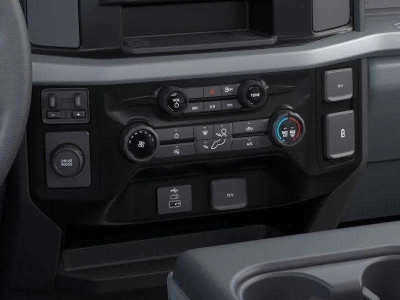 2026 Ford F-250SD - Image 15