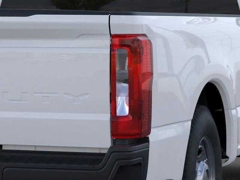 2026 Ford F-250SD - Image 21