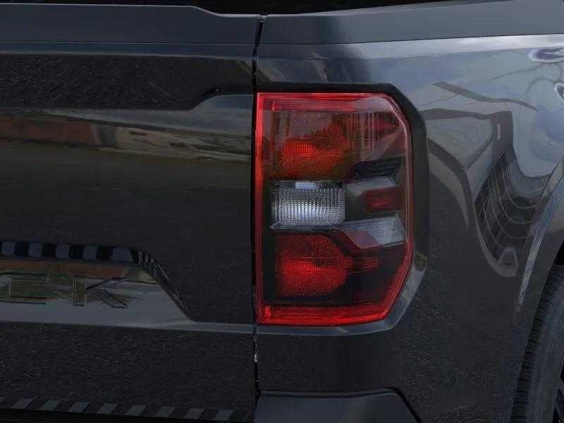 2025 Ford Maverick - Image 22