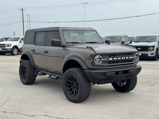 2026 Ford Bronco - Image 4