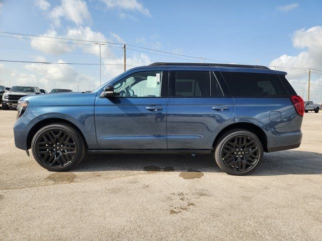 2027 Ford Expedition - Image 2