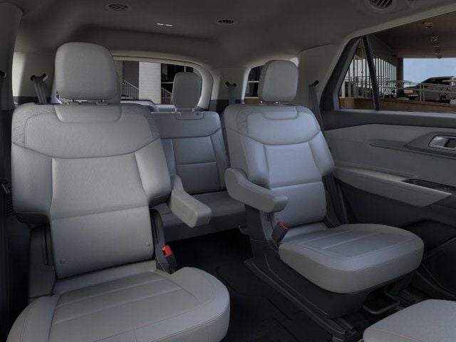 2026 Ford Explorer - Image 11