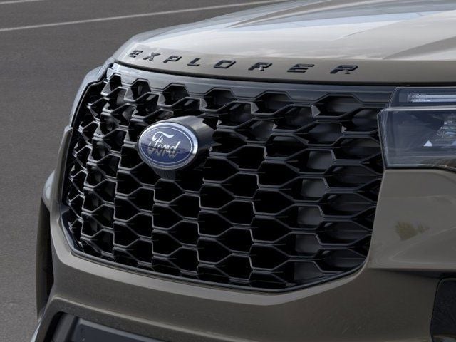 2026 Ford Explorer - Image 17