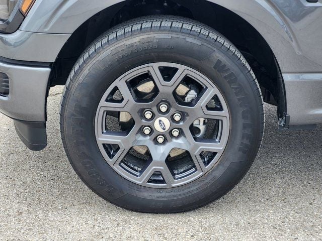 2026 Ford F-150 - Image 10