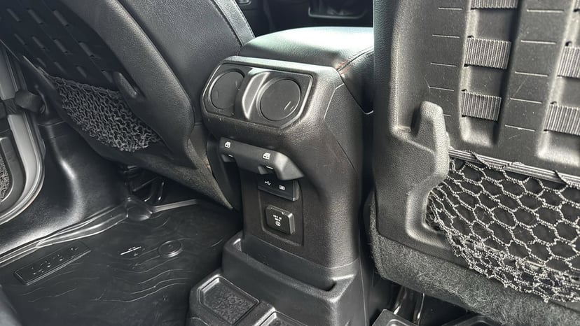 2019 Jeep Wrangler - Image 28