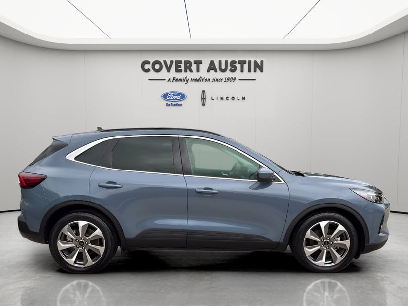 2023 Ford Escape Hybrid - Image 4
