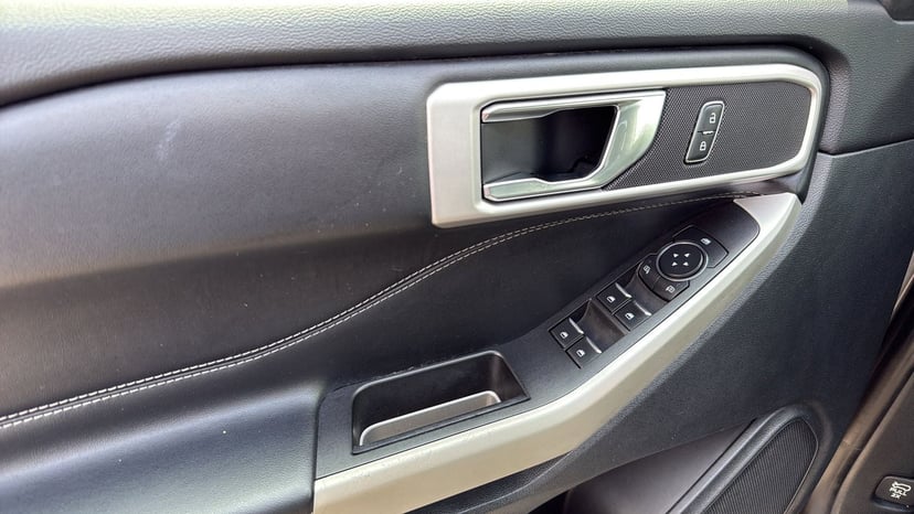 2021 Ford Explorer - Image 11