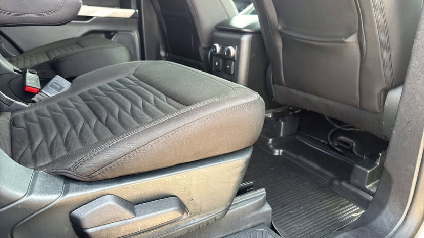 2021 Ford Explorer - Image 26
