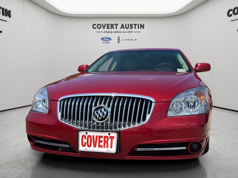 2011 Buick Lucerne - Image 2