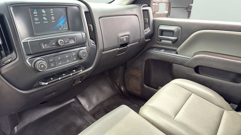 2018 Chevrolet Silverado 2500HD - Image 13