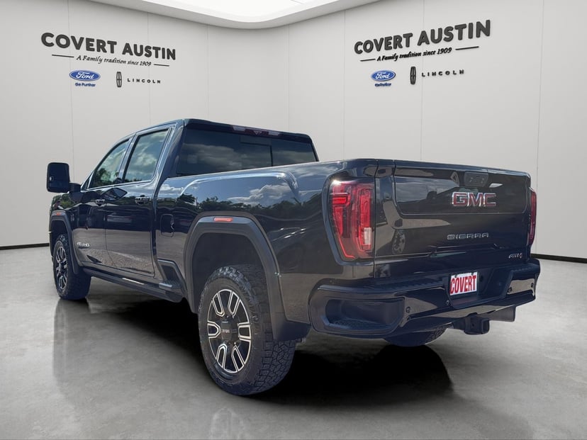 2022 GMC Sierra 2500HD - Image 2