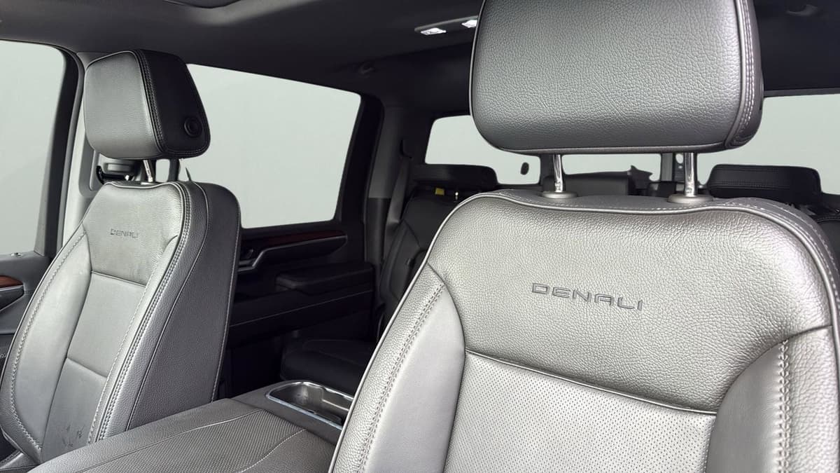 2025 GMC Sierra 2500HD - Image 10