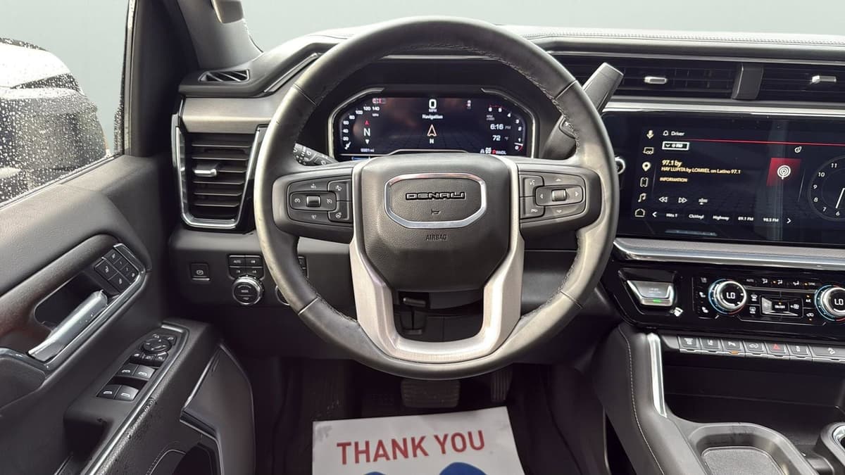 2025 GMC Sierra 2500HD - Image 13