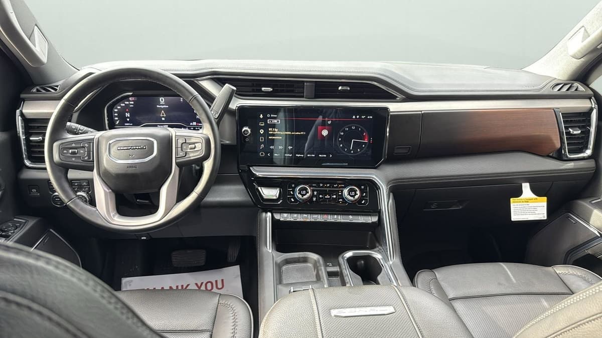 2025 GMC Sierra 2500HD - Image 22