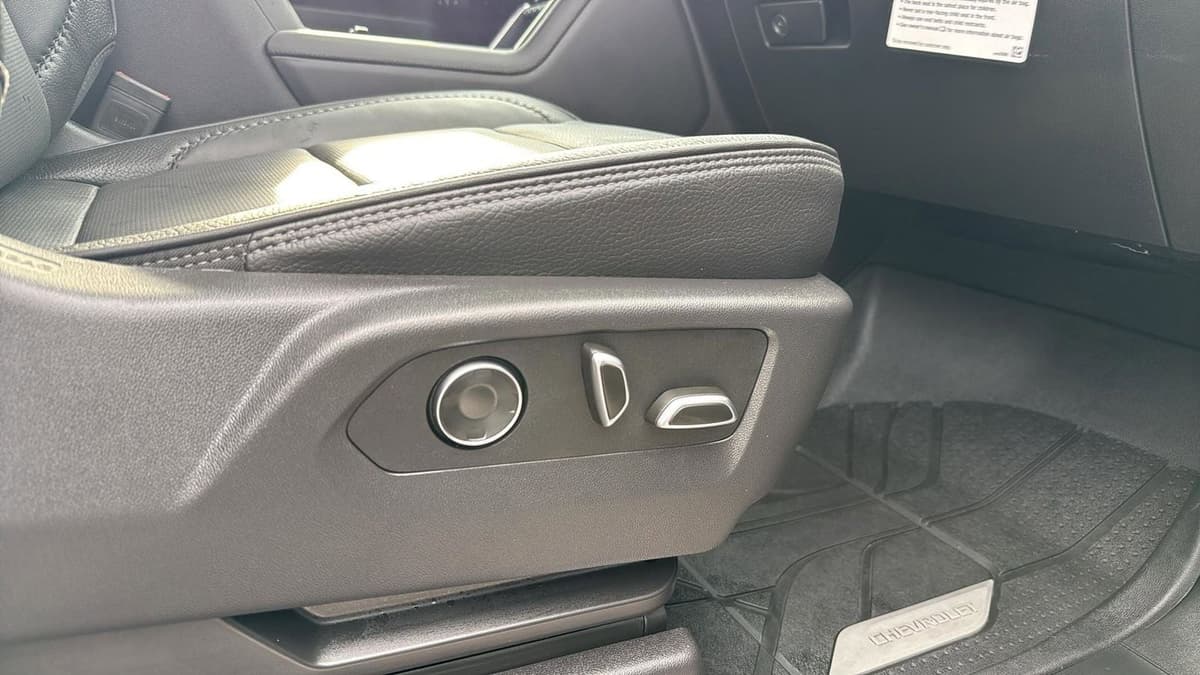 2025 GMC Sierra 2500HD - Image 25