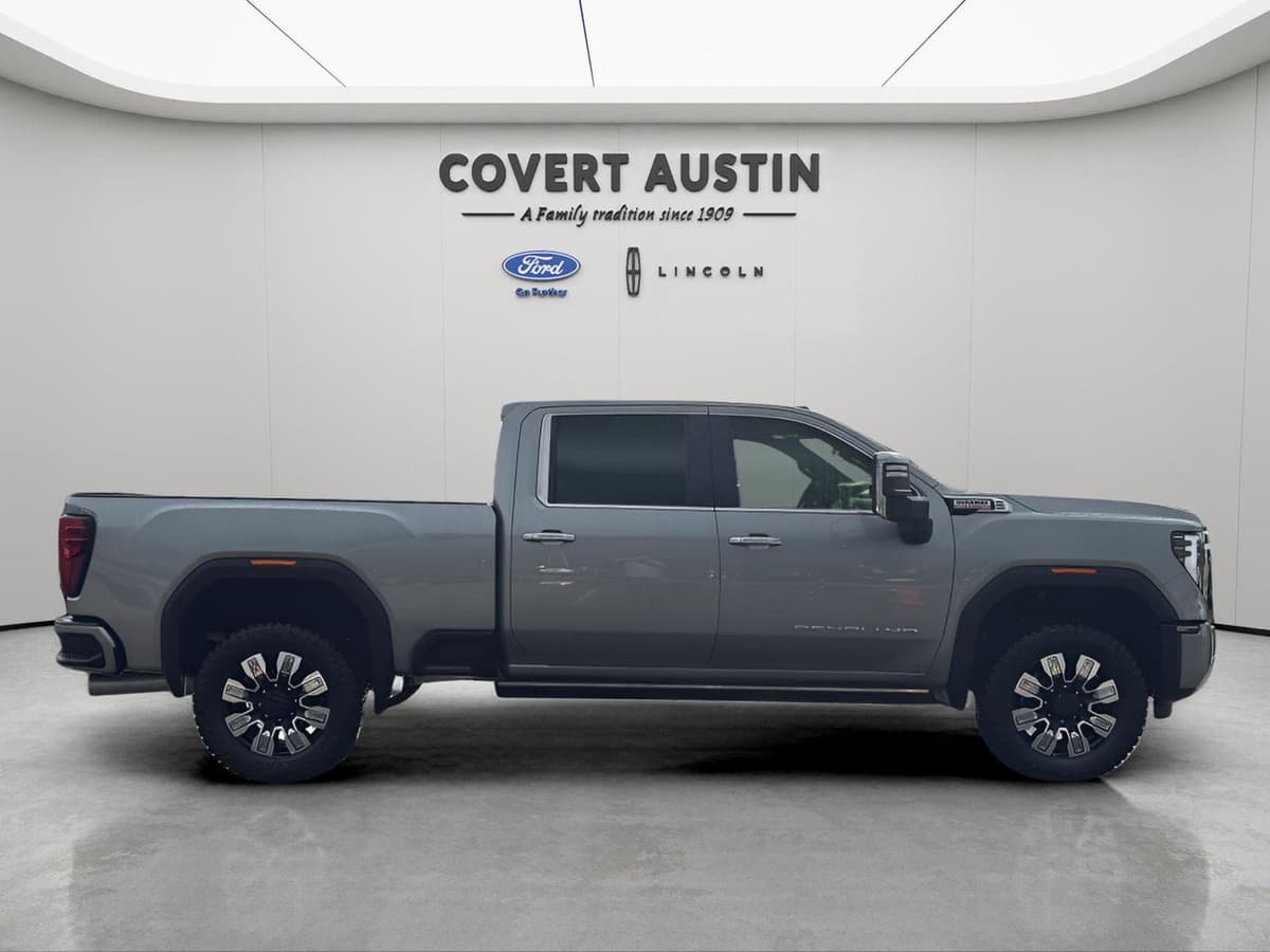 2025 GMC Sierra 2500HD - Image 6