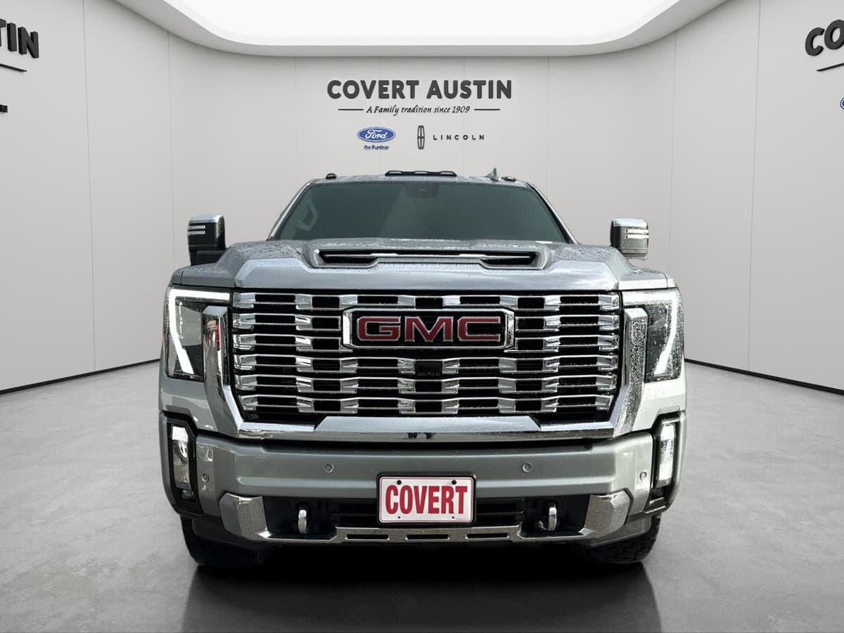 2025 GMC Sierra 2500HD - Image 8