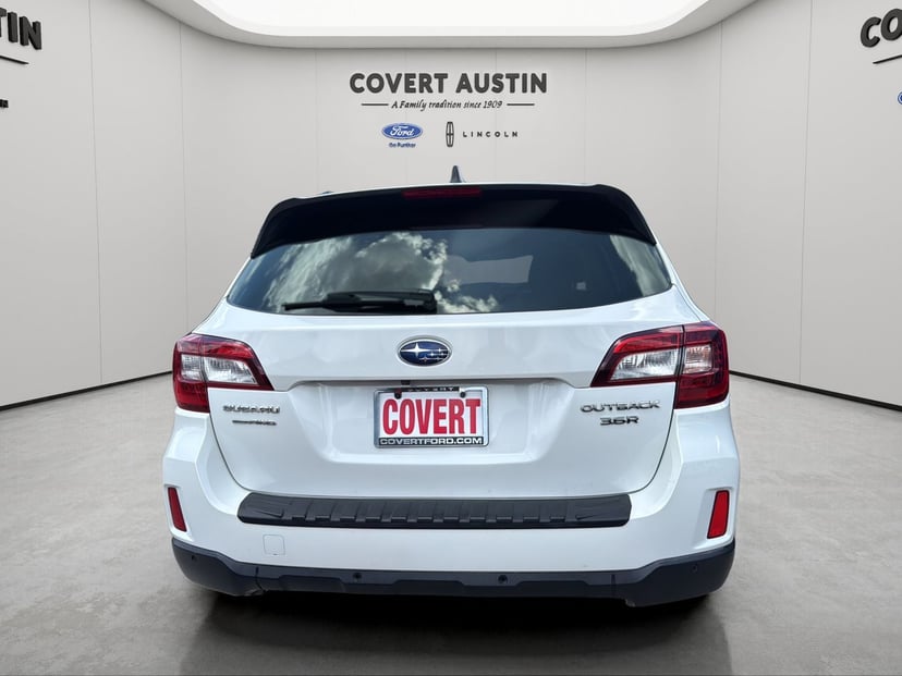 2017 Subaru Outback - Image 2