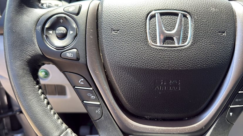2016 Honda Pilot - Image 13