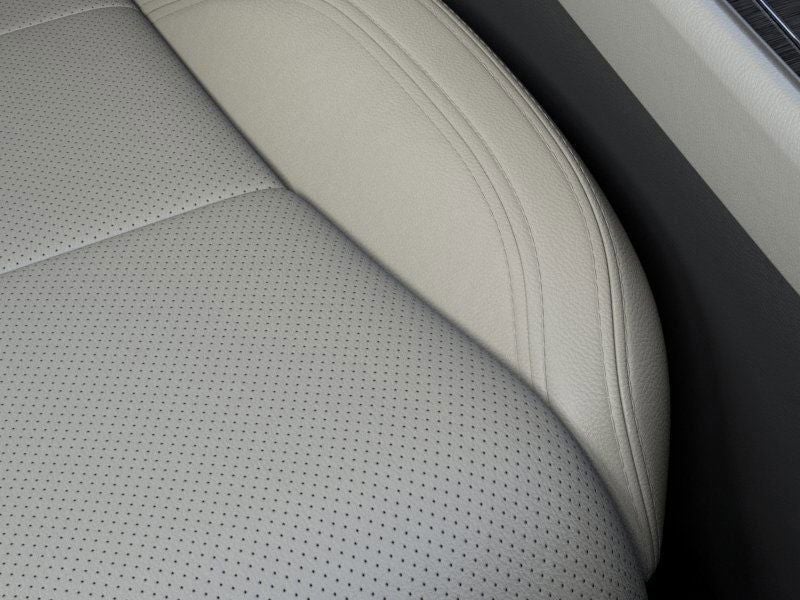 2026 Lincoln Aviator - Image 16