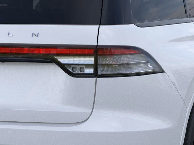 2026 Lincoln Aviator - Image 21