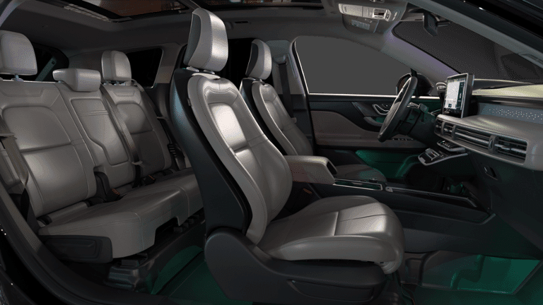 2026 Lincoln Corsair - Image 12