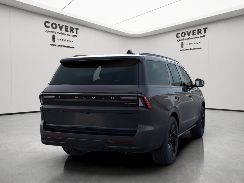 2026 Lincoln Navigator - Image 8