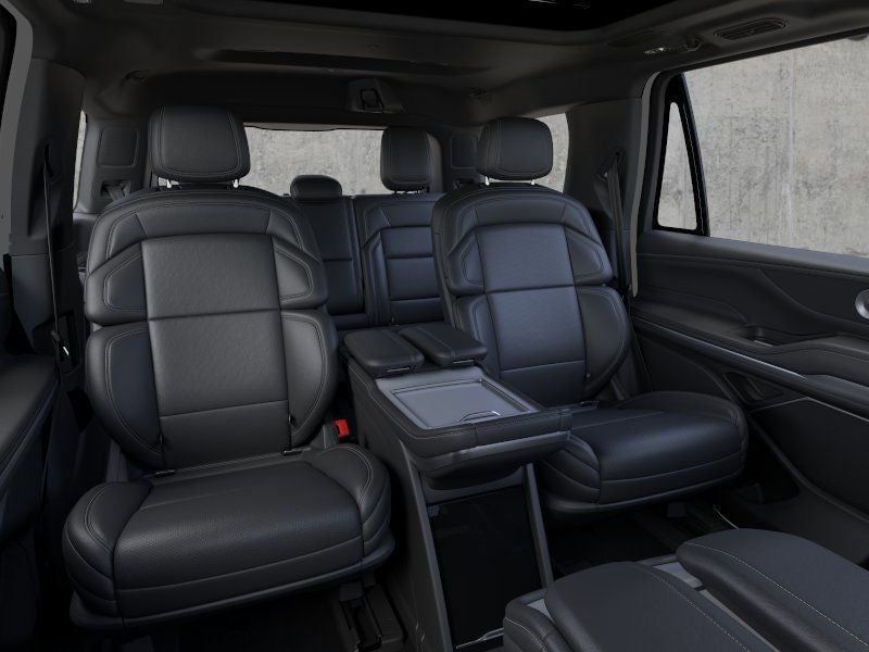 2026 Lincoln Navigator - Image 11