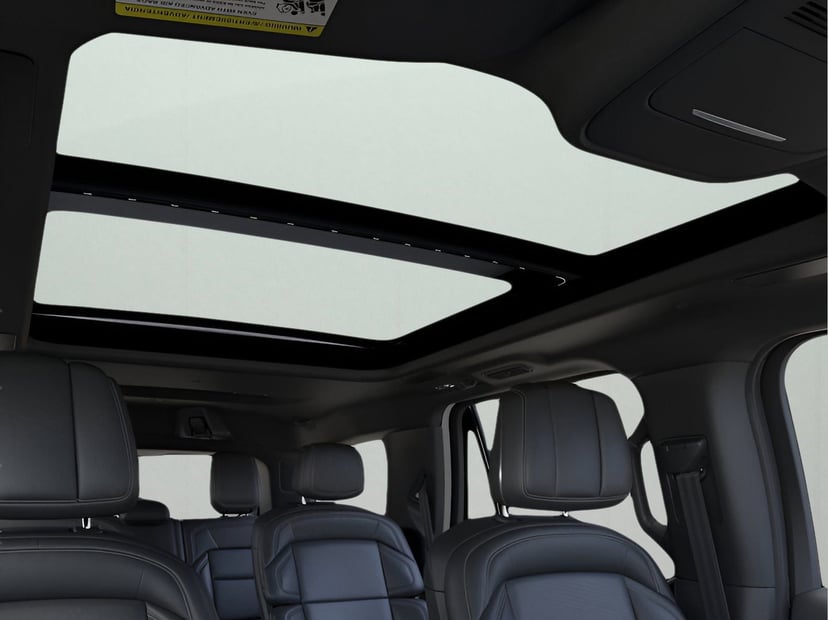 2026 Lincoln Navigator - Image 16