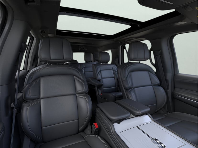 2026 Lincoln Navigator - Image 10