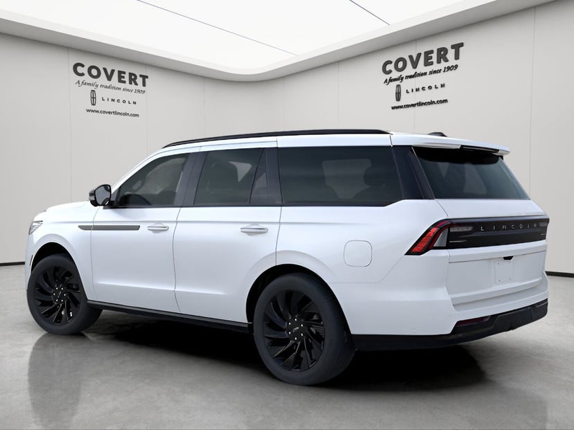 2026 Lincoln Navigator - Image 4