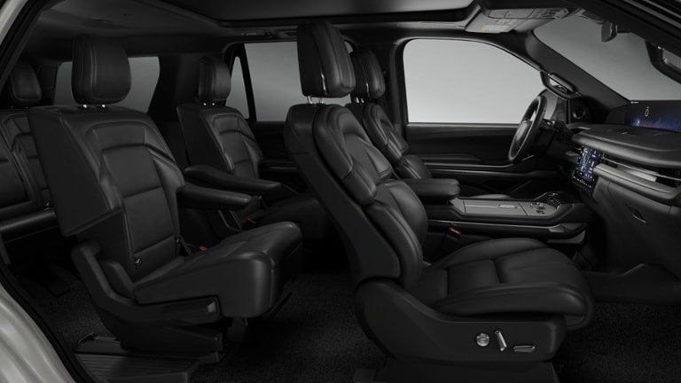 2026 Lincoln Navigator - Image 28