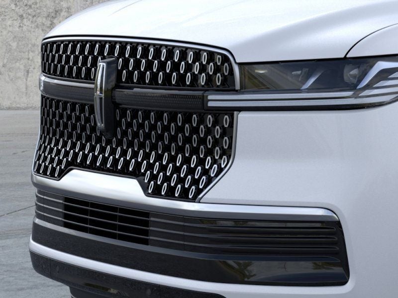 2026 Lincoln Navigator - Image 17