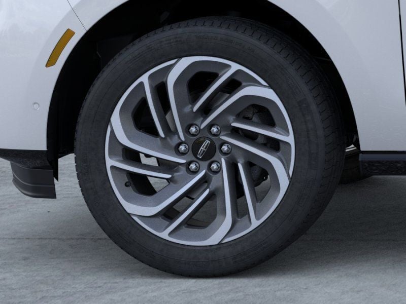 2026 Lincoln Navigator - Image 19