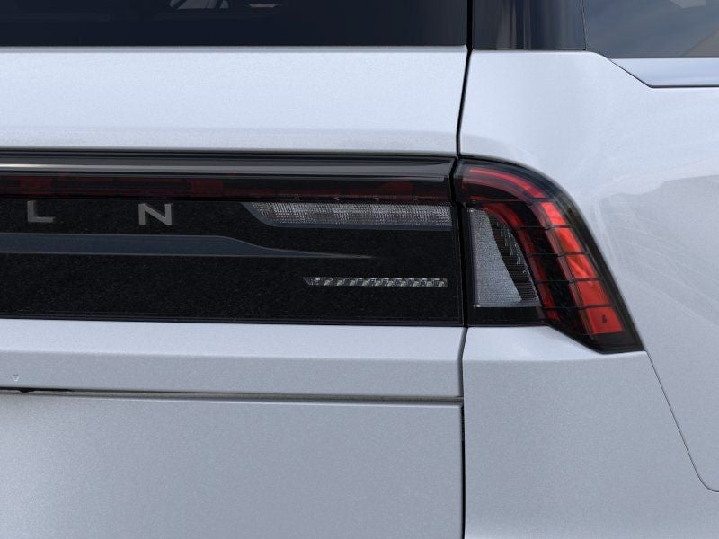2026 Lincoln Navigator - Image 21