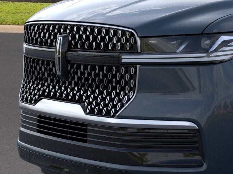 2026 Lincoln Navigator - Image 17