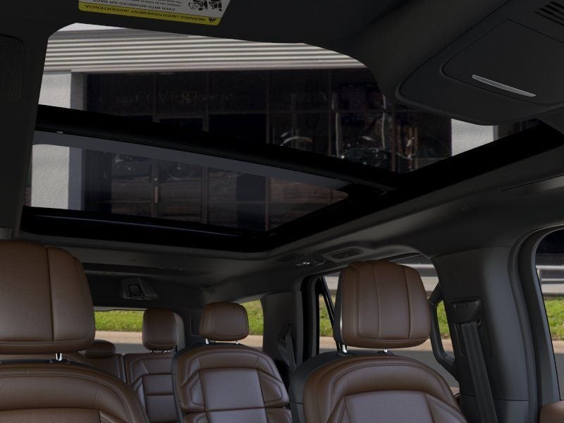 2026 Lincoln Navigator - Image 22