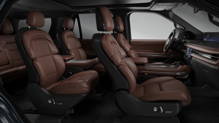 2026 Lincoln Navigator - Image 28