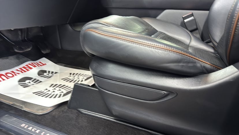 2022 Lincoln Navigator - Image 10